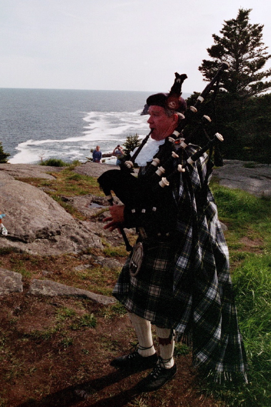 bagpiper on last breath